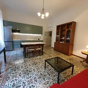 Apartment Residenza Sangallo Florenz