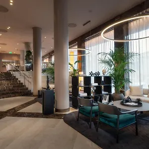 מלון Crowne Plaza By Ihg, מילאנו
